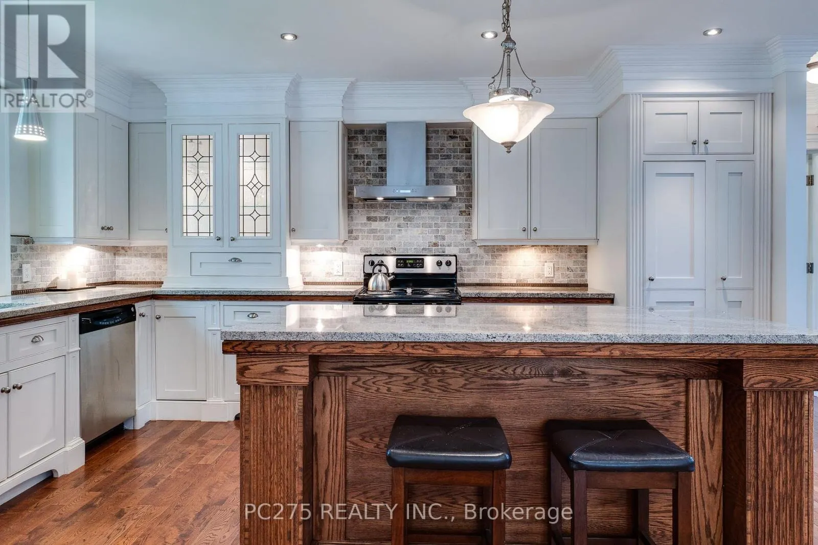 23 MACTAVESH CRESCENT