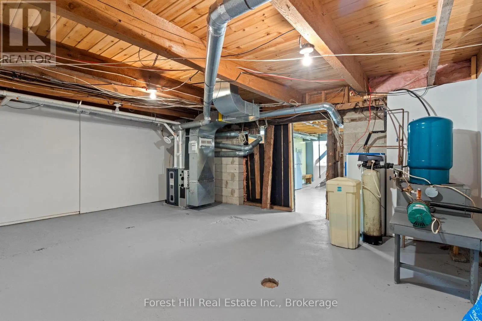 403288 GREY ROAD 4
