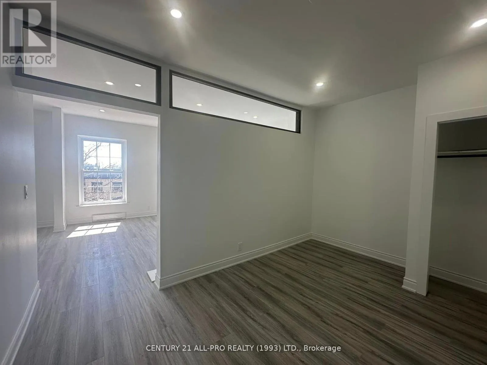 UNIT 3 - 82 KING STREET W, #Unit 3