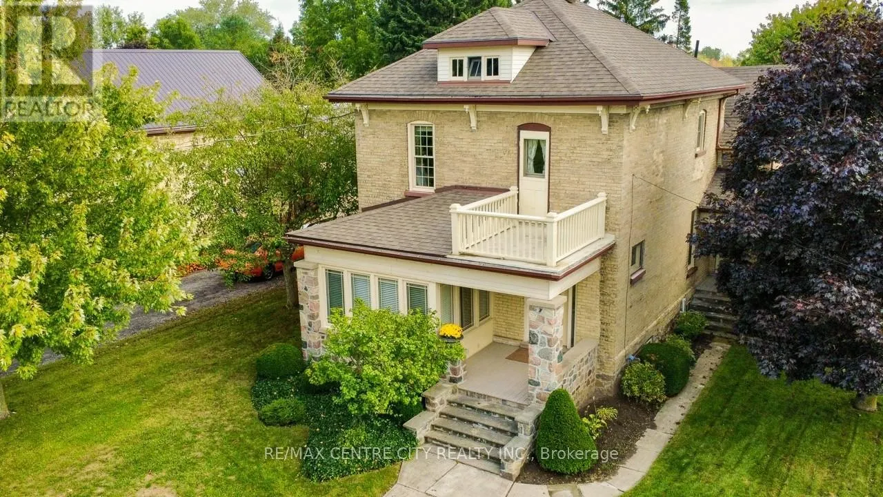 164 WOODSTOCK STREET N