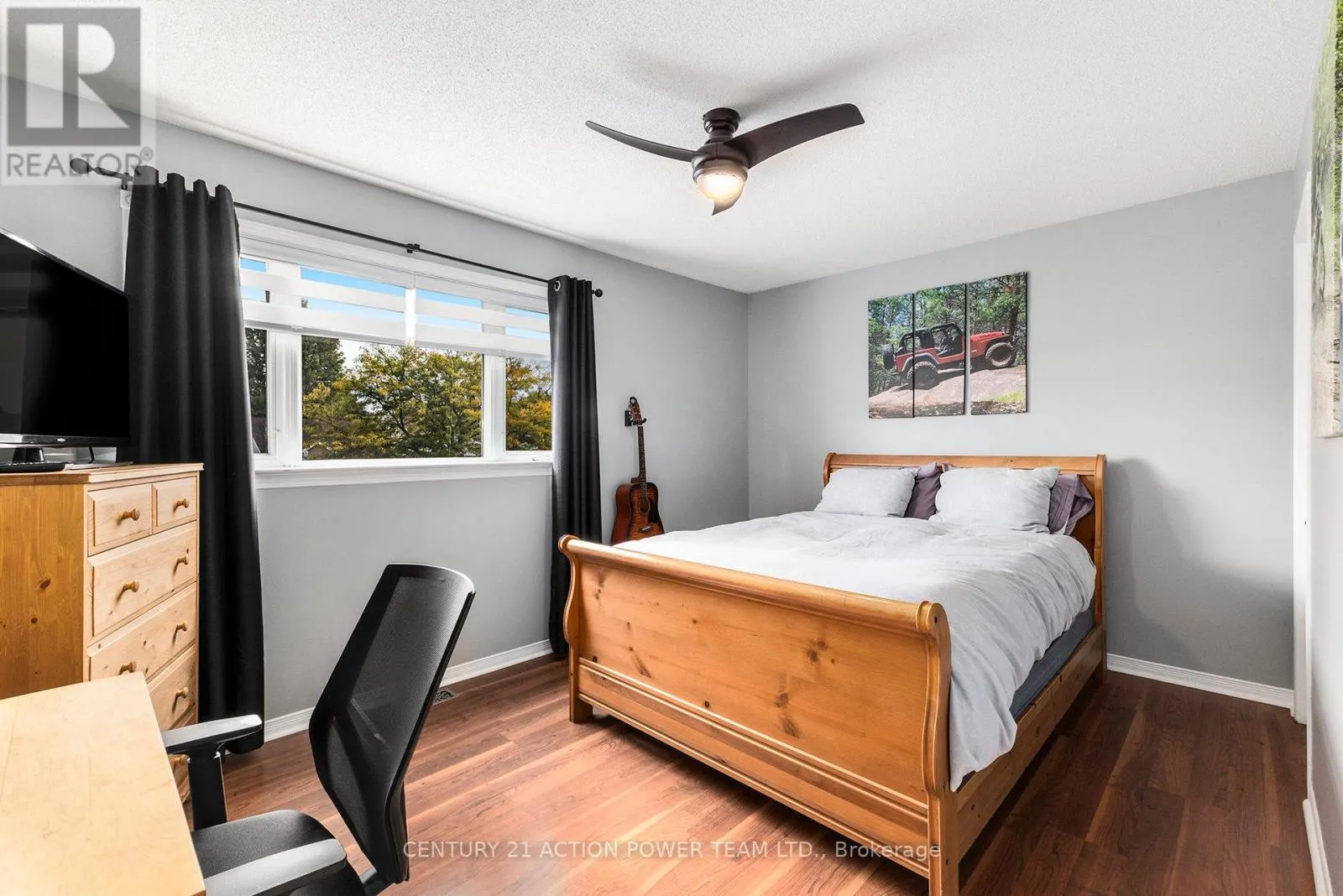 1017 SHEENBORO CRESCENT