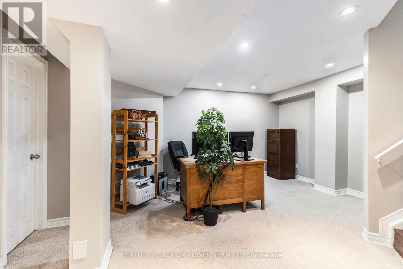 1017 SHEENBORO CRESCENT