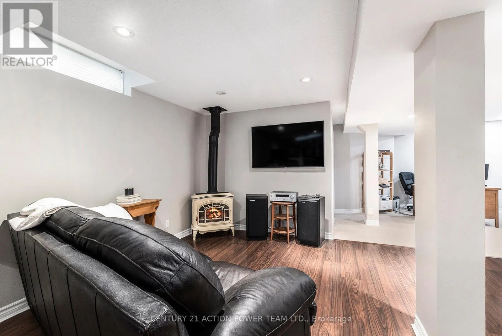 1017 SHEENBORO CRESCENT
