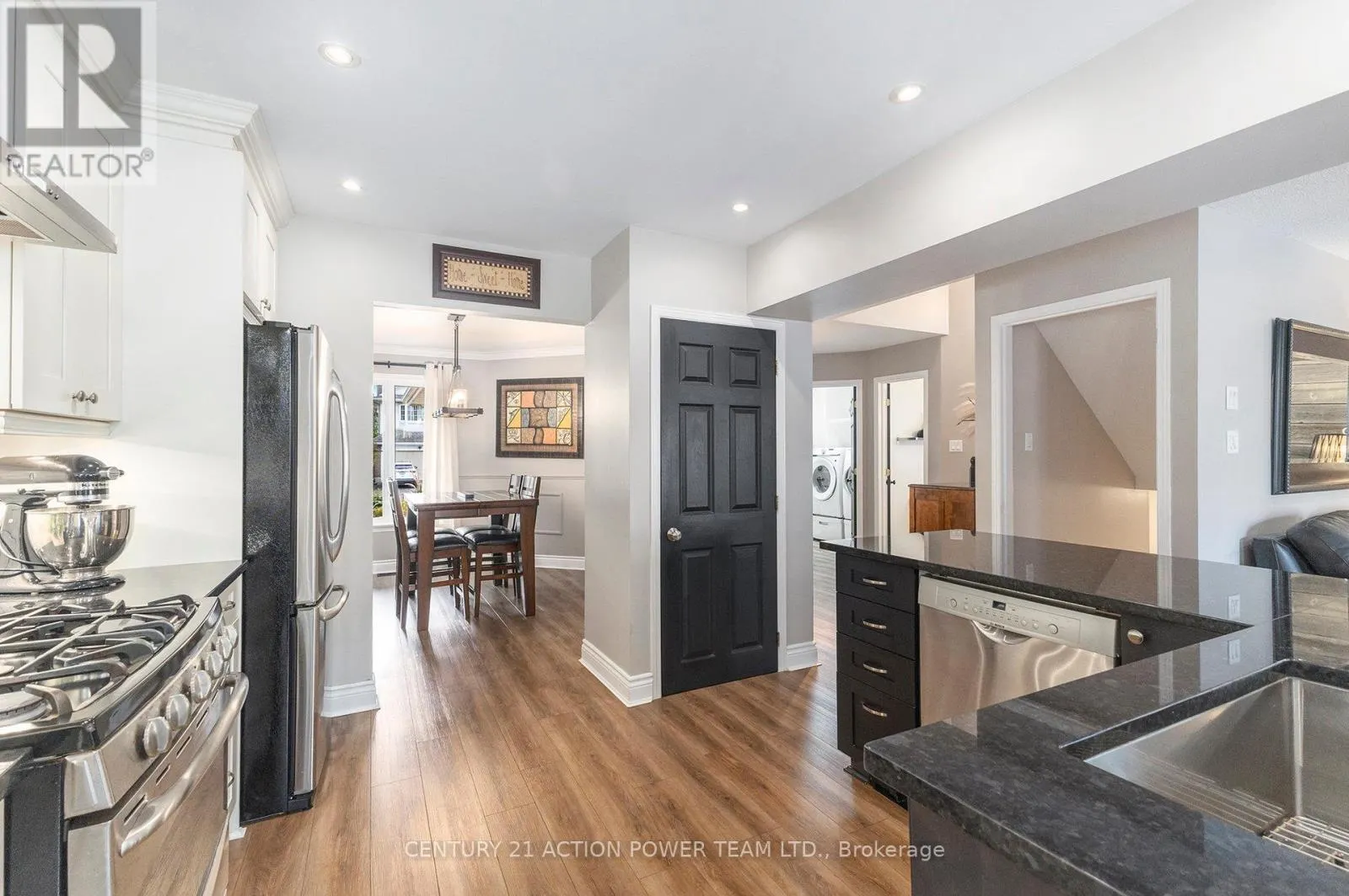 1017 SHEENBORO CRESCENT