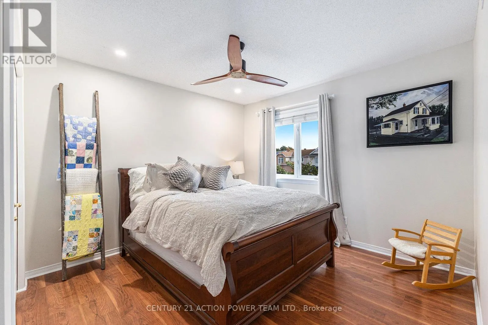 1017 SHEENBORO CRESCENT