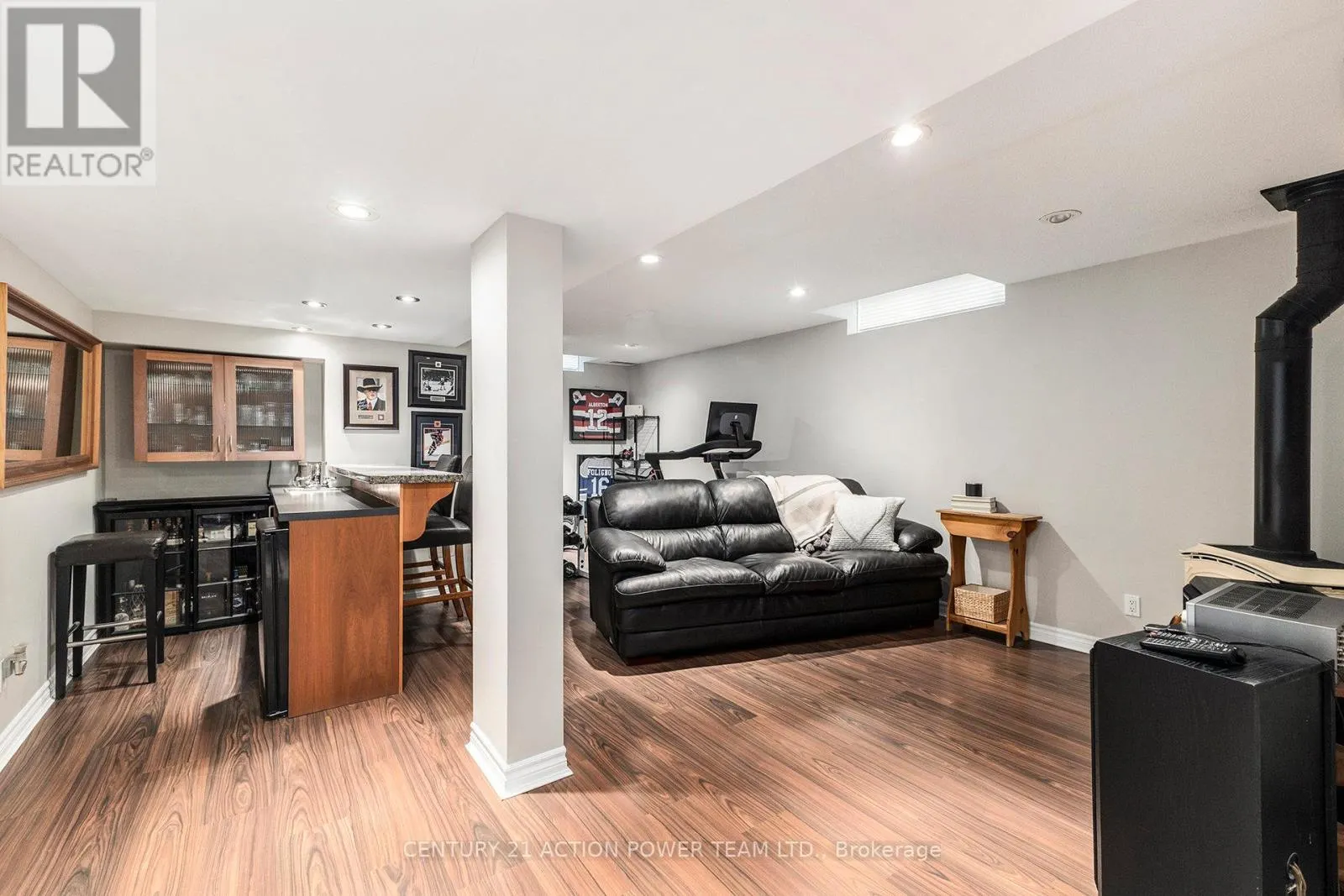 1017 SHEENBORO CRESCENT