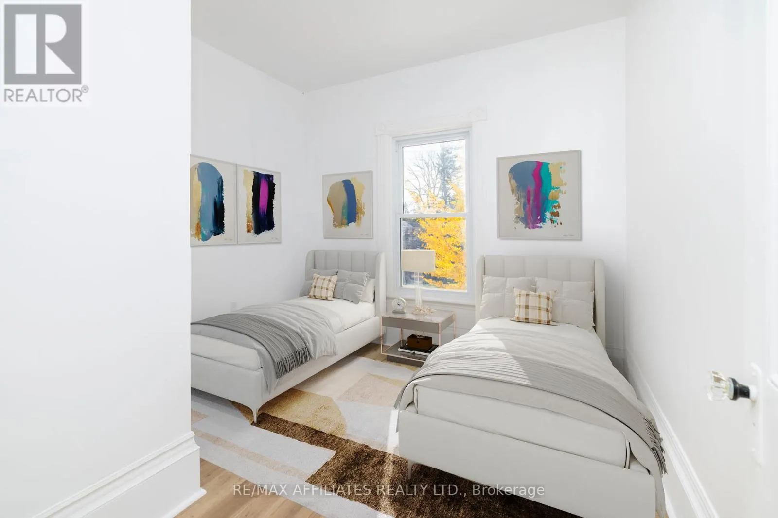 45 DRUMMOND STREET W