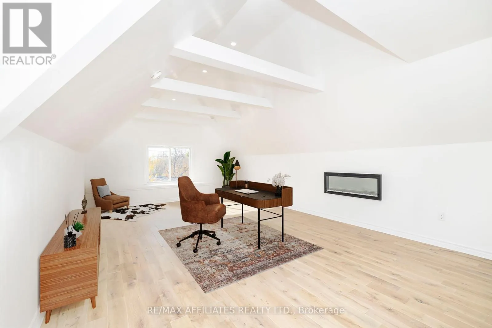 45 DRUMMOND STREET W