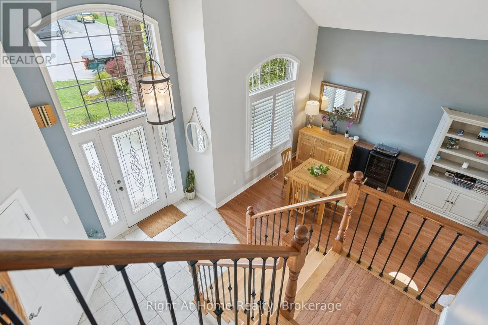 20 SCOTTSWOOD LANE