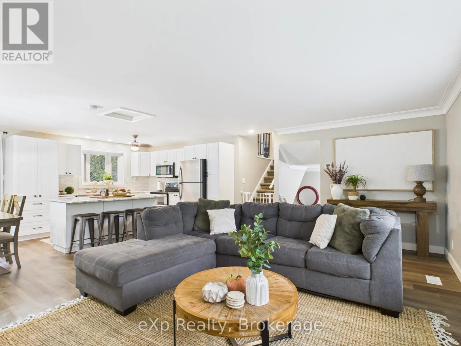 470 WILLIAMSBURG STREET