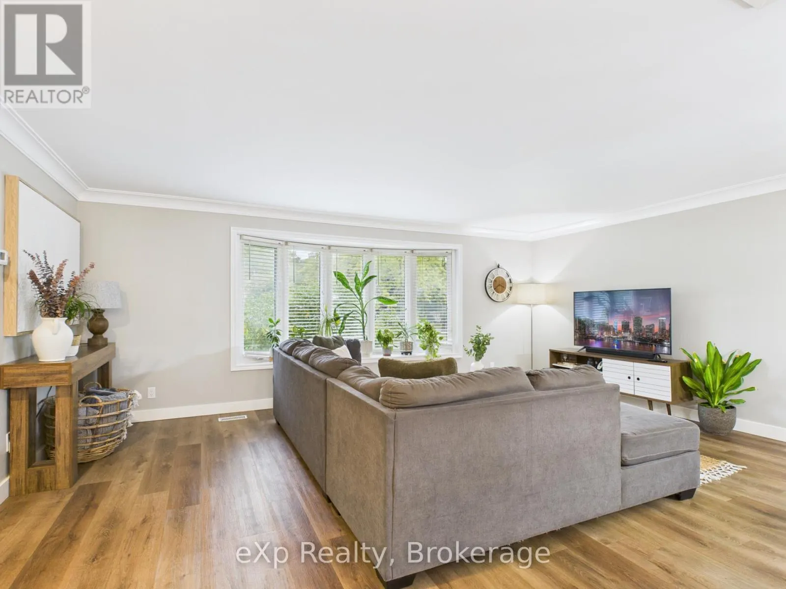 470 WILLIAMSBURG STREET