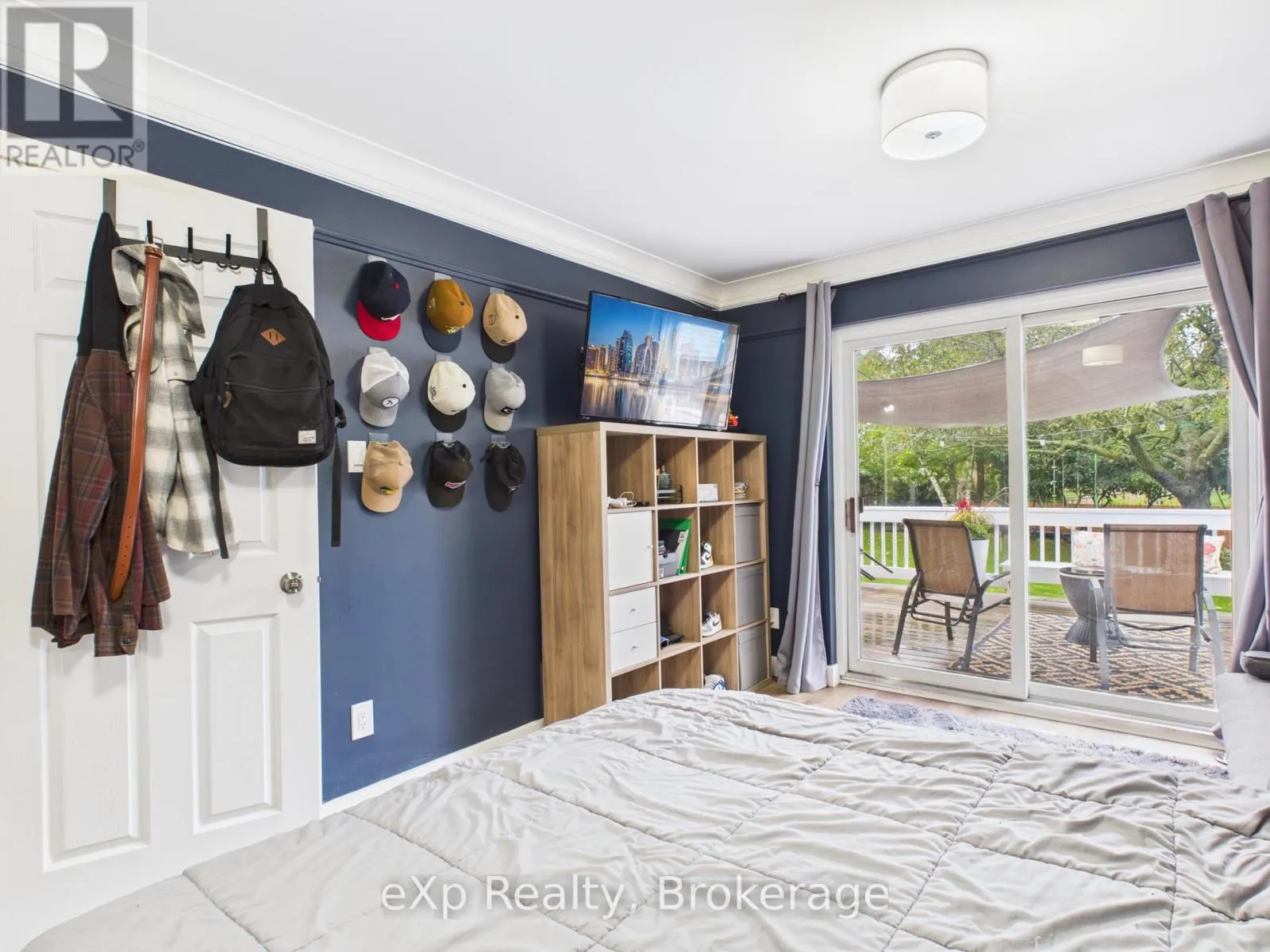470 WILLIAMSBURG STREET