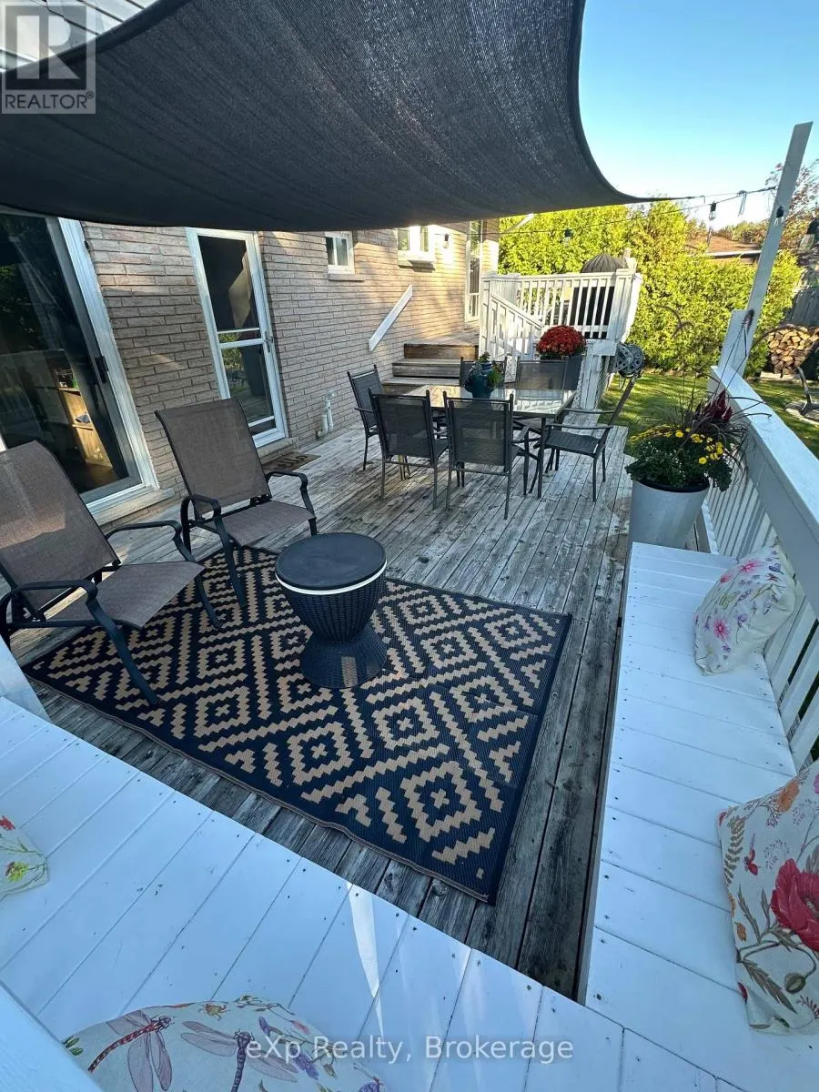 470 WILLIAMSBURG STREET