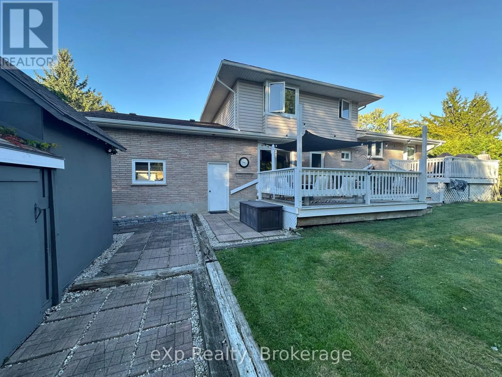 470 WILLIAMSBURG STREET