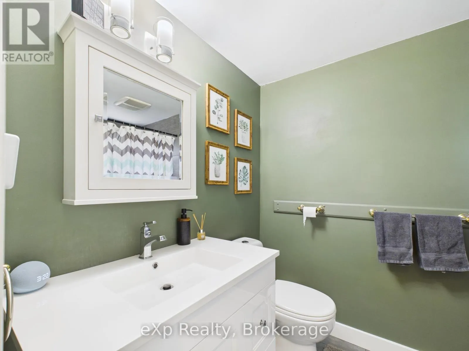 470 WILLIAMSBURG STREET