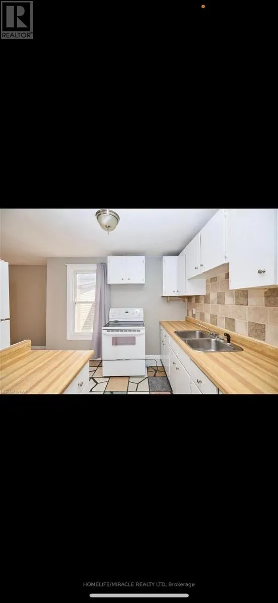 UPPER - 4679 SECOND AVENUE