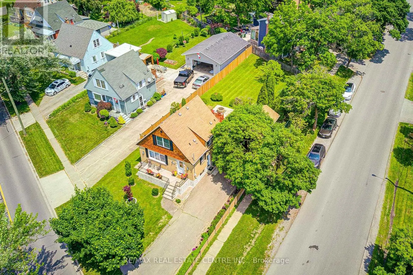 272 GRANTHAM AVENUE