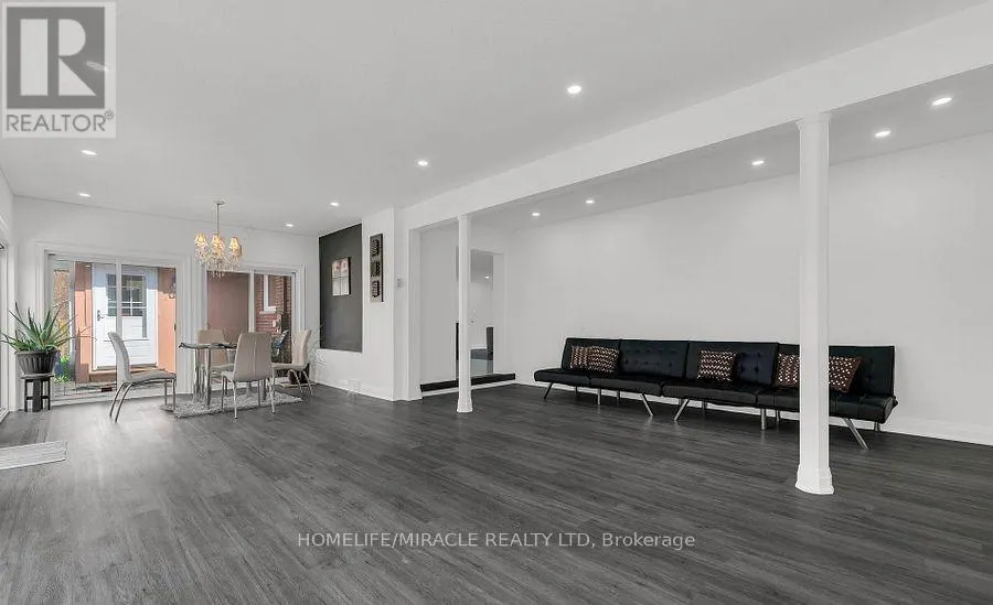 3035 NIAGARA PARKWAY