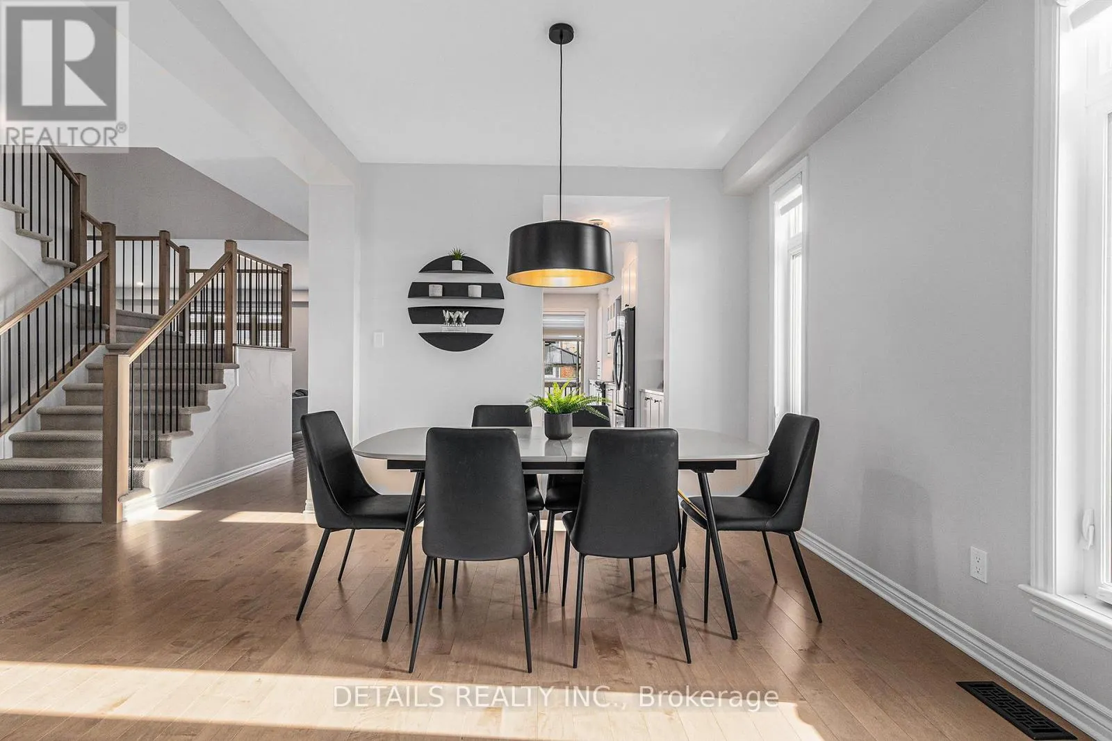 480 FAMILLE LAPORTE AVENUE S