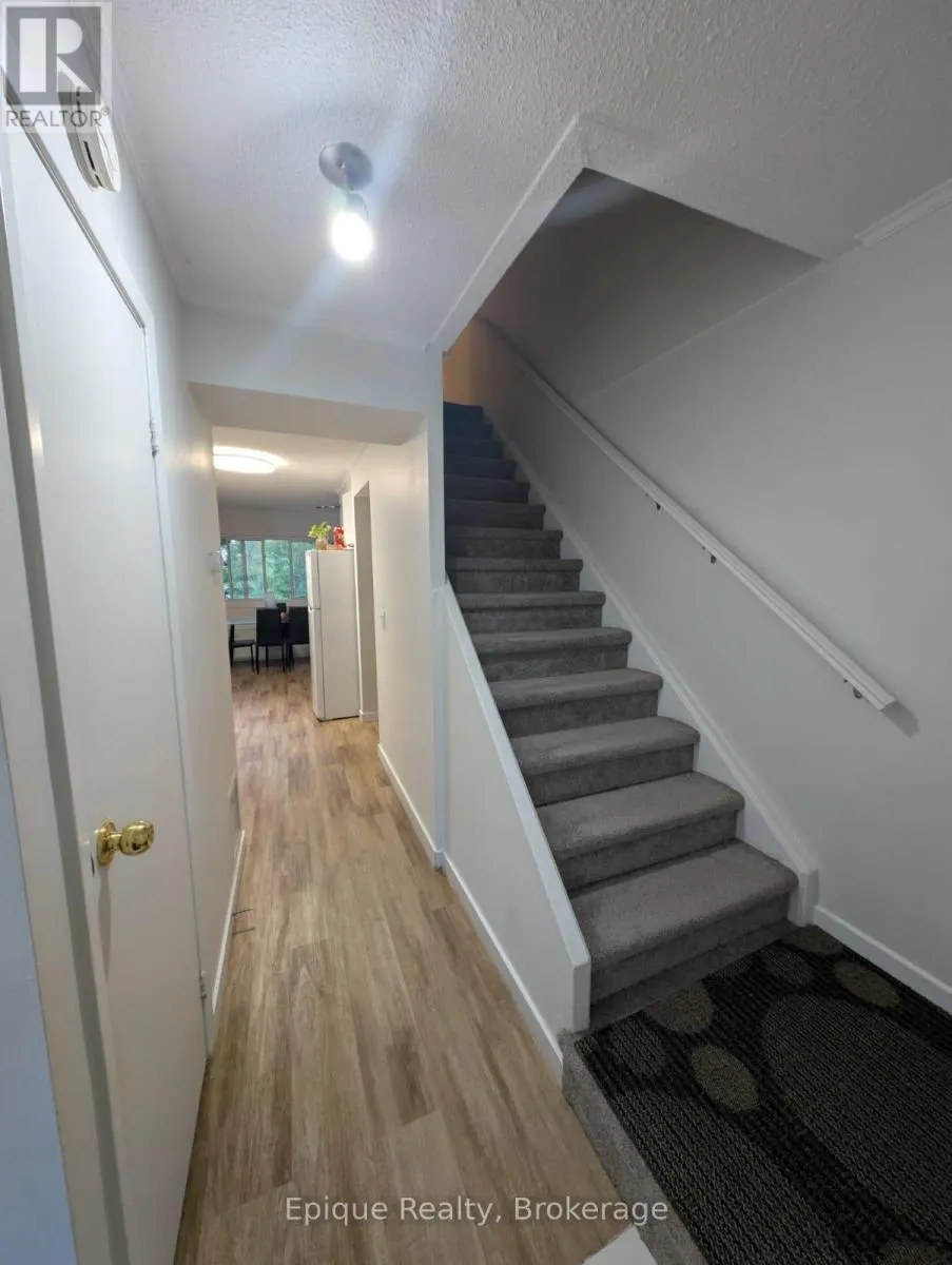 9 - 30 GREEN VALLEY DRIVE