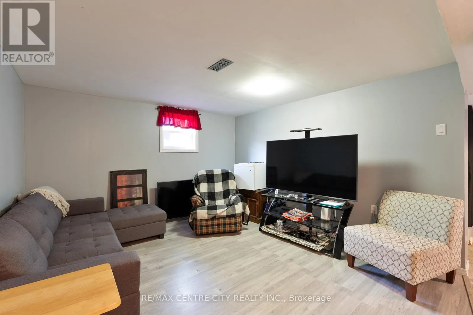 168 FAIRVIEW AVENUE