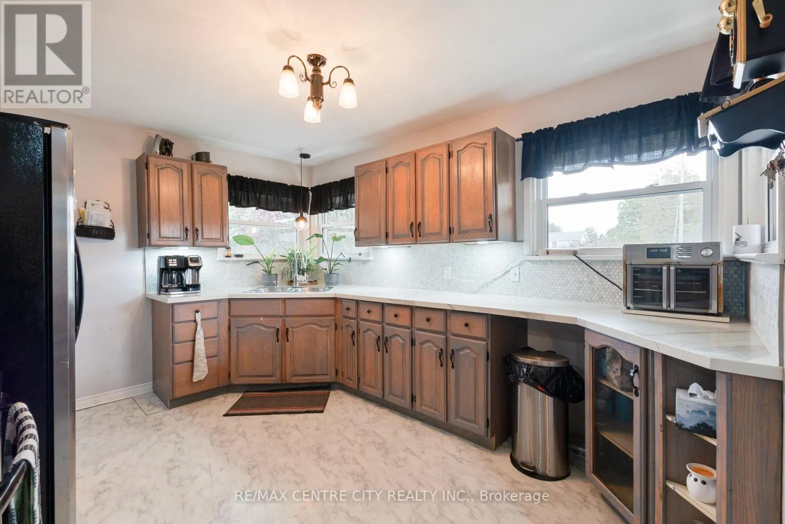 168 FAIRVIEW AVENUE