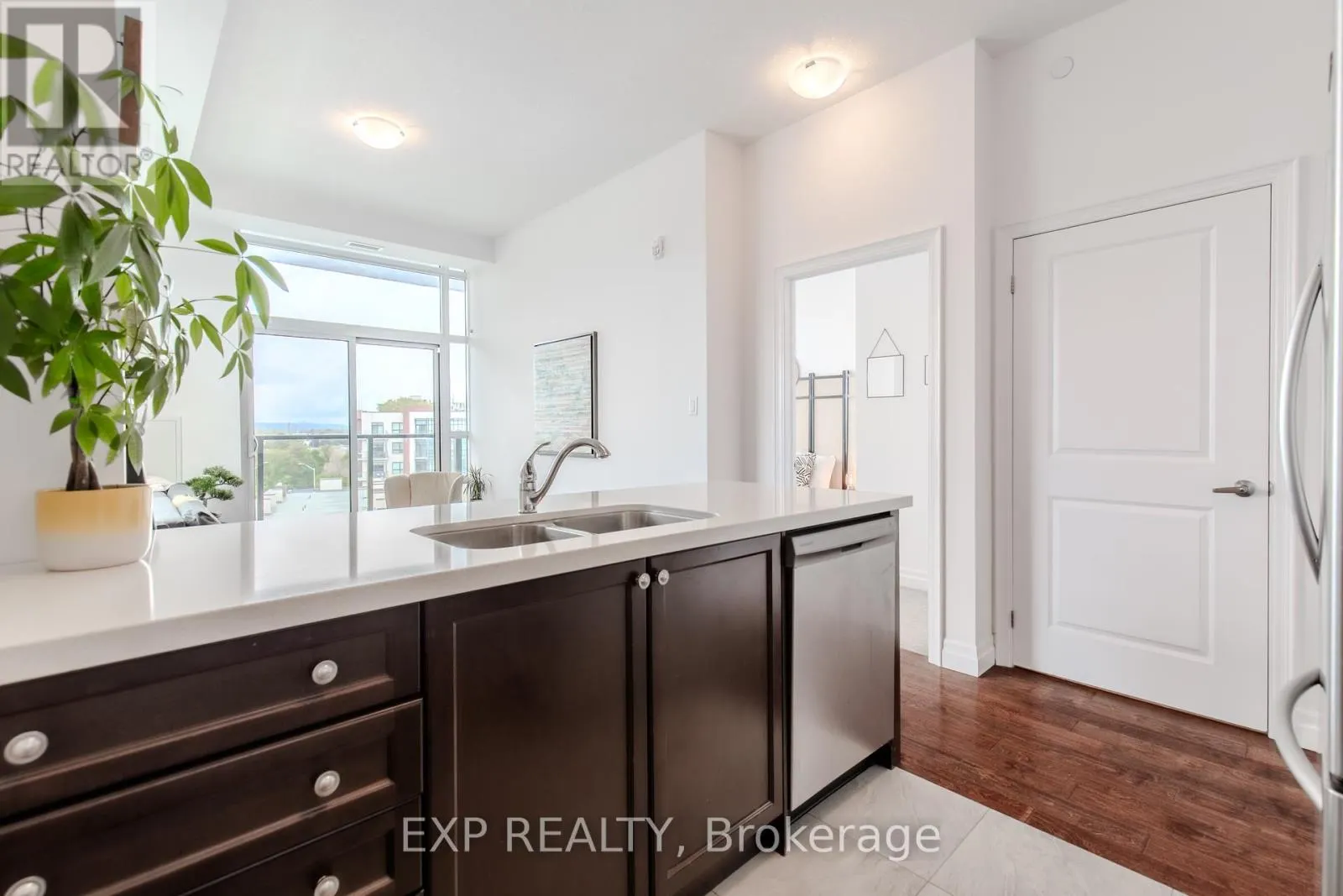 620 - 101 SHOREVIEW PLACE
