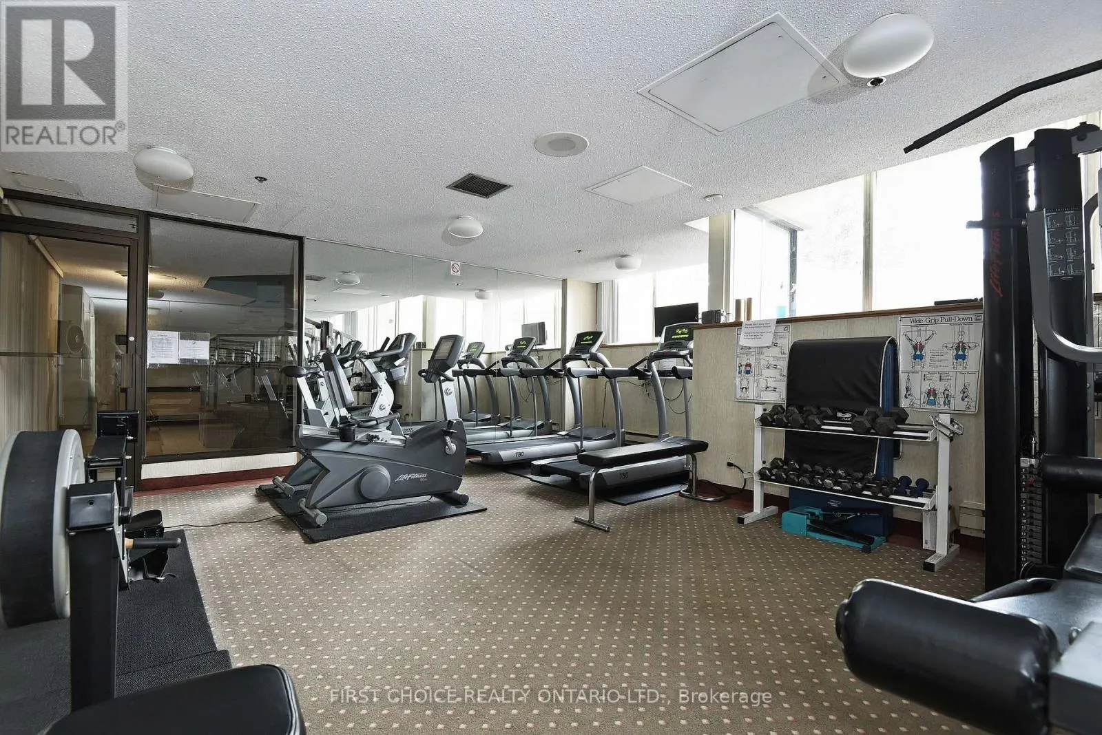 303 - 1500 RIVERSIDE DRIVE