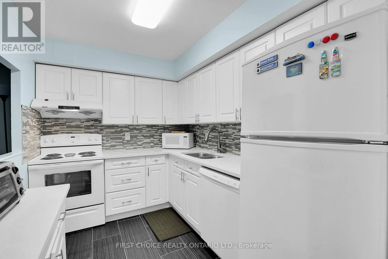 303 - 1500 RIVERSIDE DRIVE