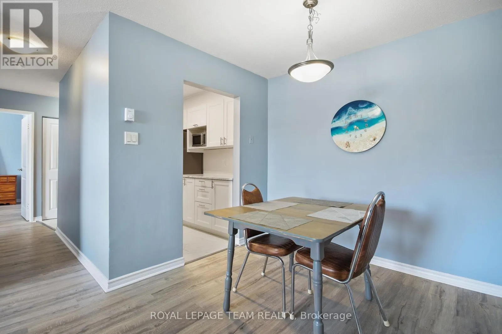 201B - 2041 ARROWSMITH DRIVE