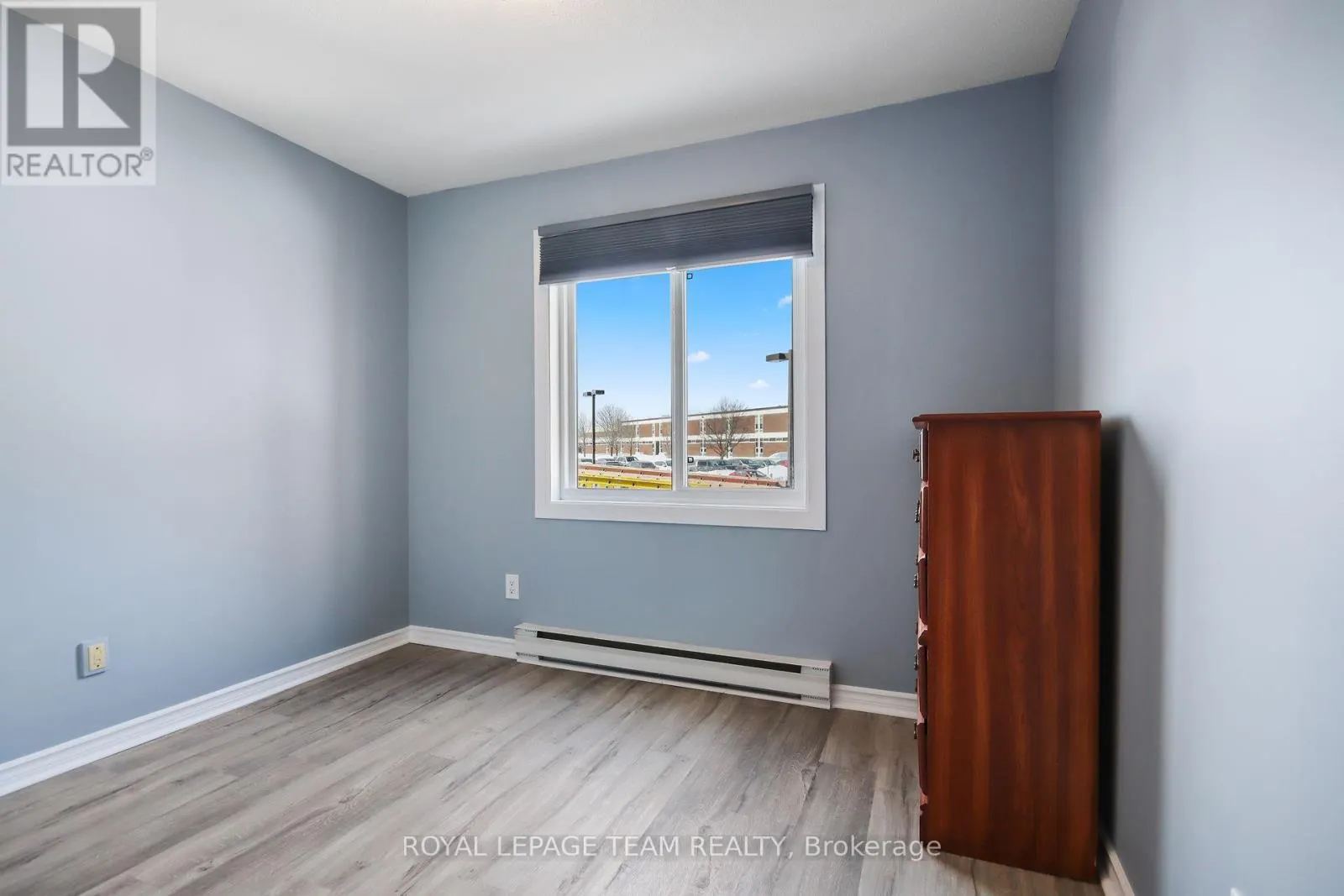 201B - 2041 ARROWSMITH DRIVE