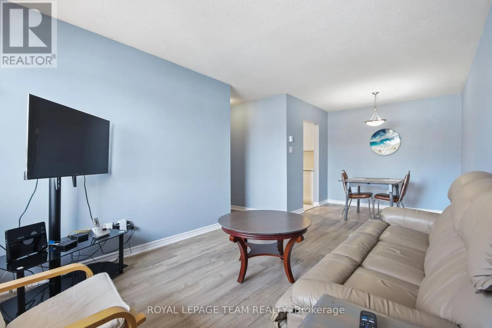 201B - 2041 ARROWSMITH DRIVE