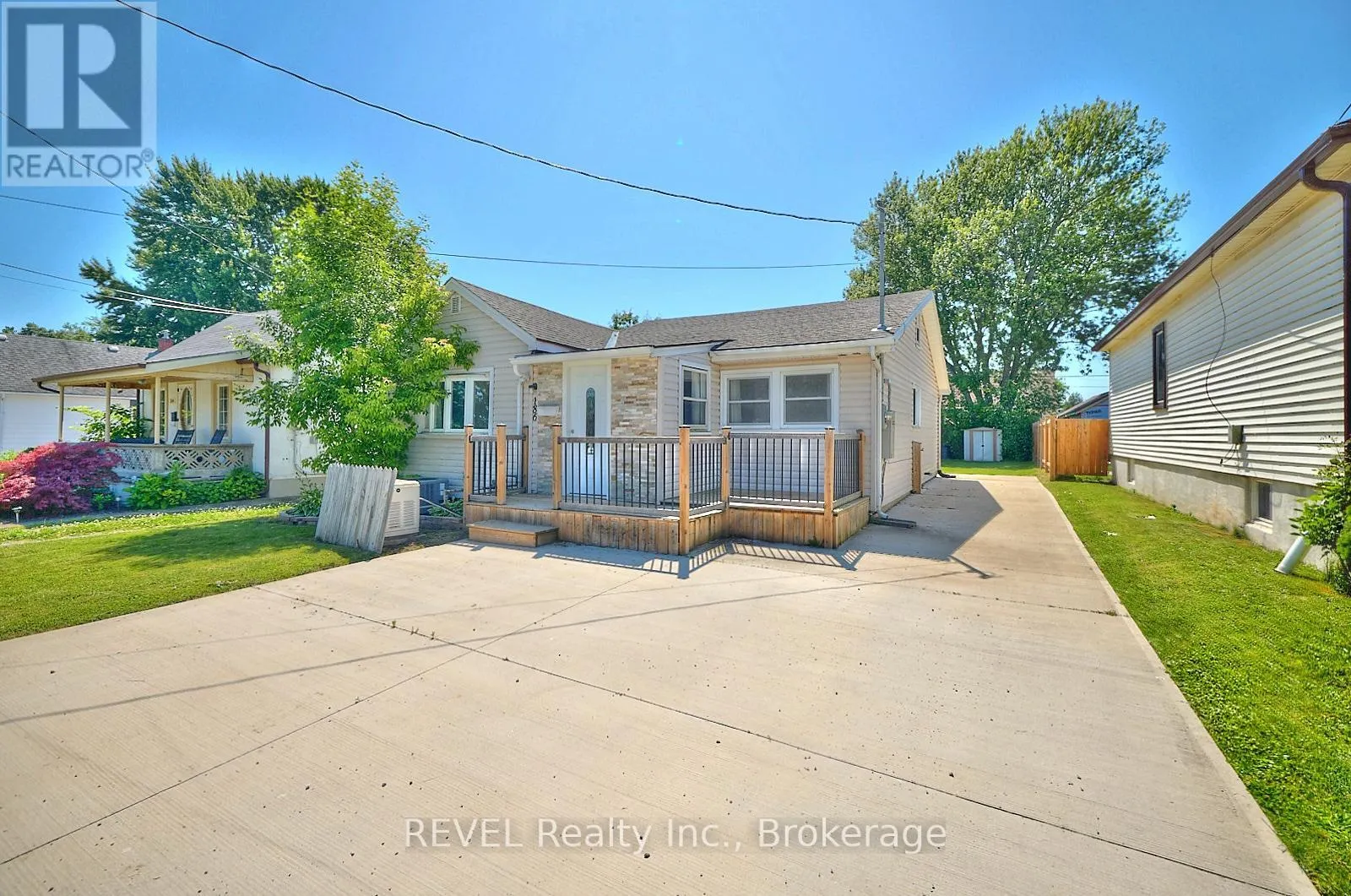 186 WELLINGTON STREET