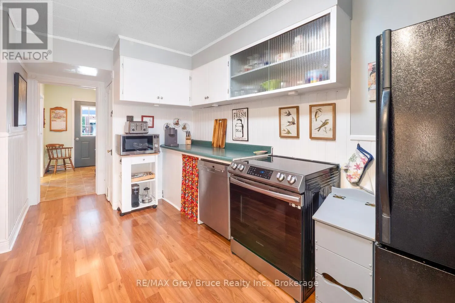 478 13TH STREET W