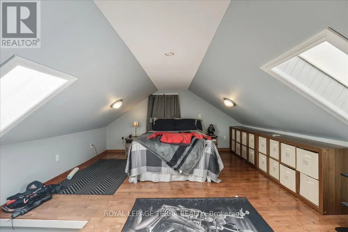 13029 LUNDYS LANE