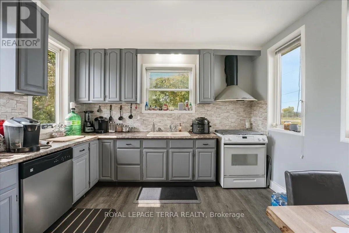 13029 LUNDYS LANE