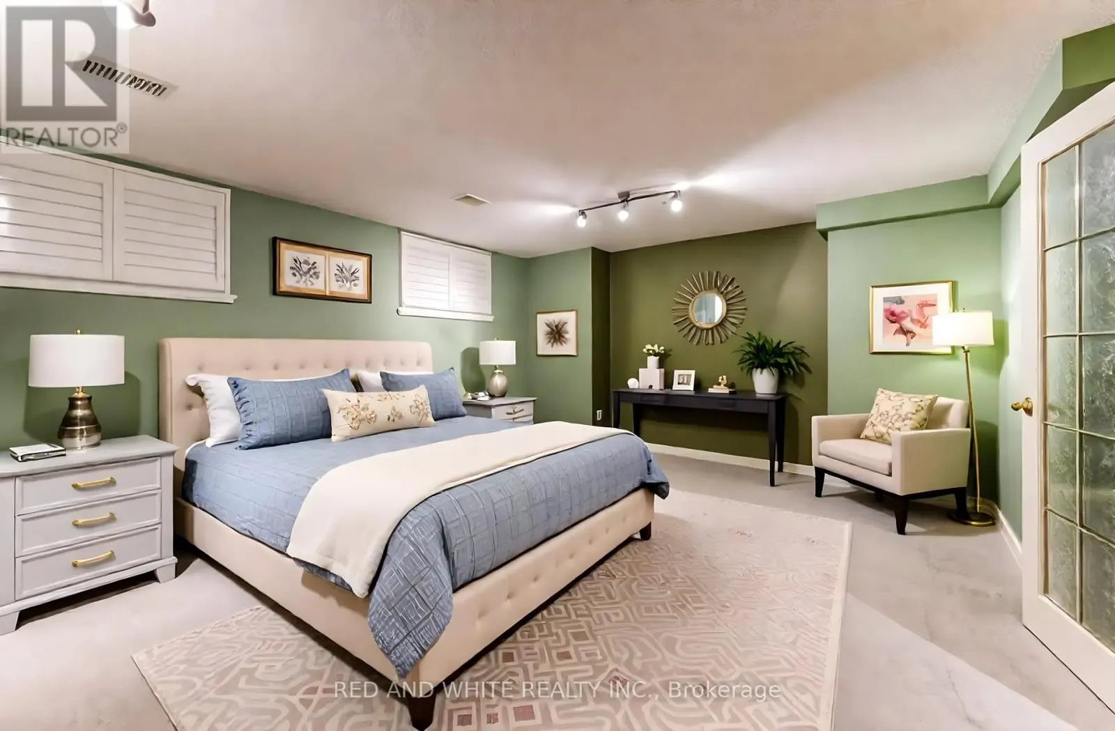 2 MORNINGVIEW PLACE