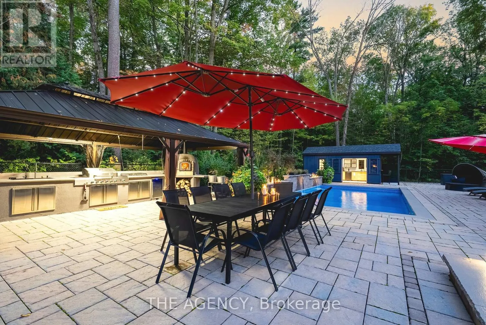 45 GOLF CLUB ROAD E