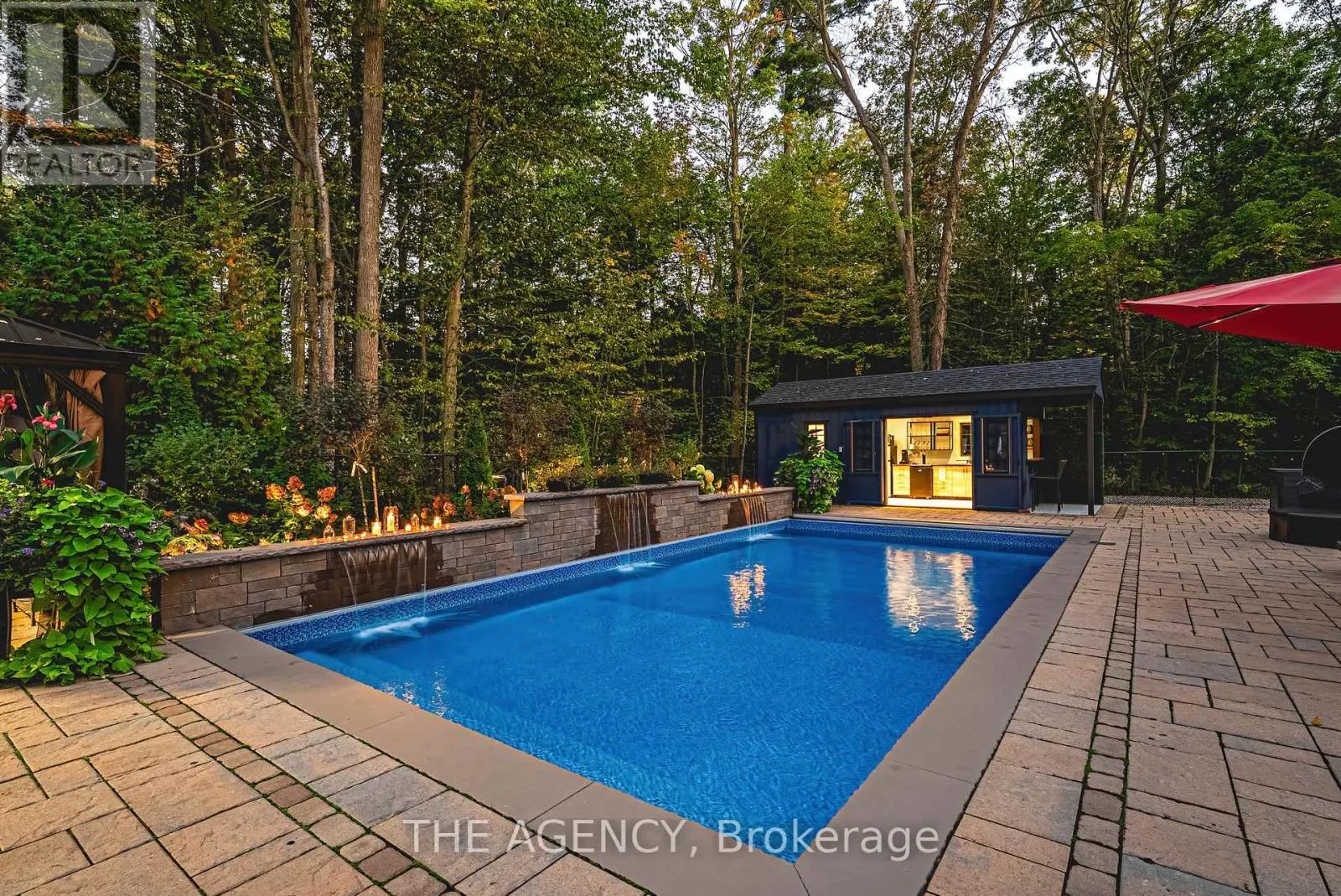 45 GOLF CLUB ROAD E