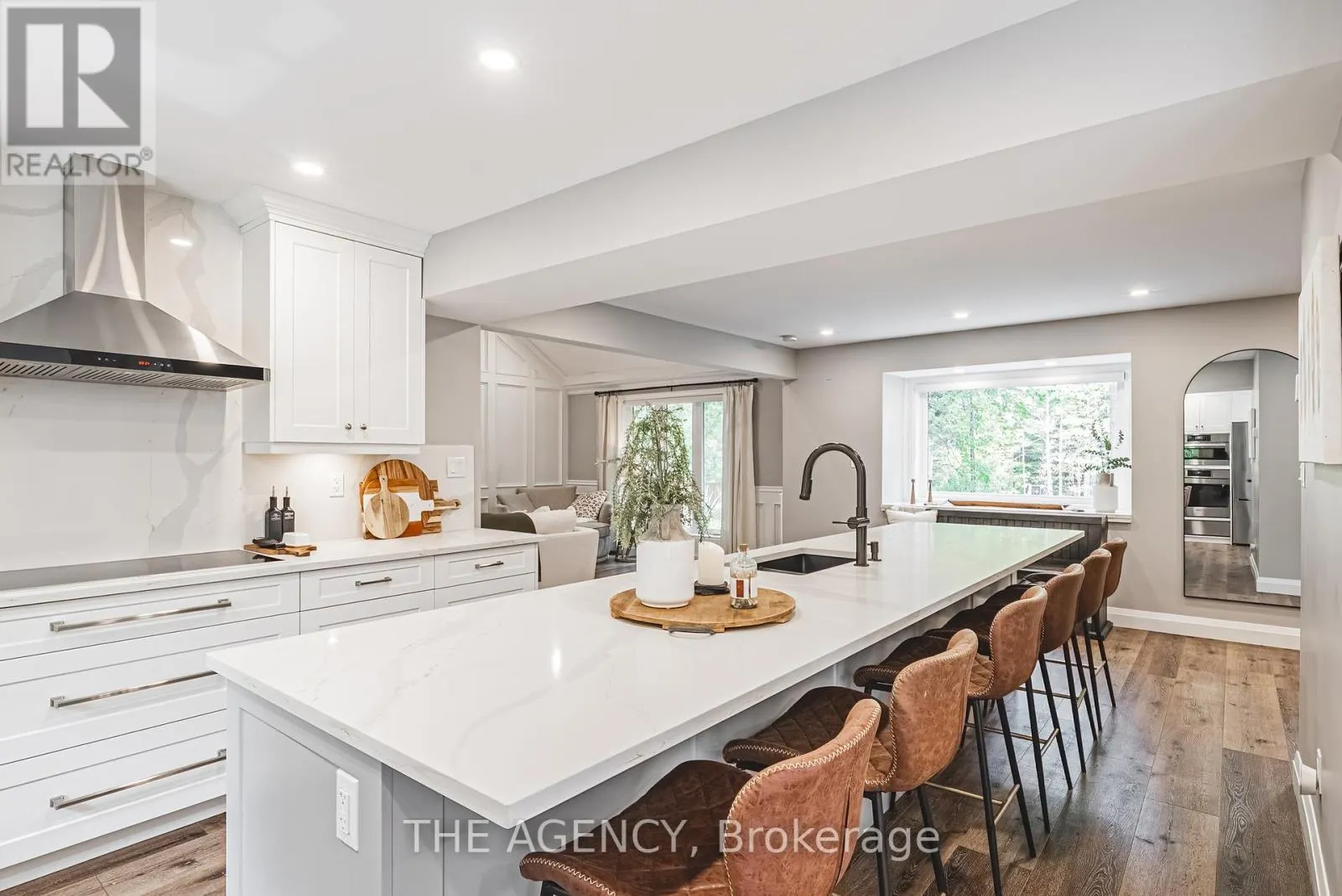 45 GOLF CLUB ROAD E