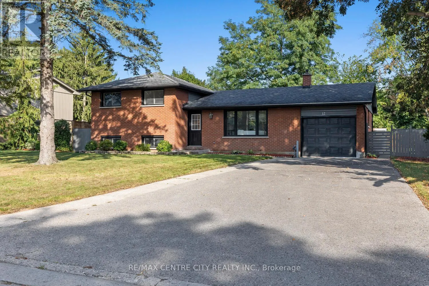 12 FIELD ROAD