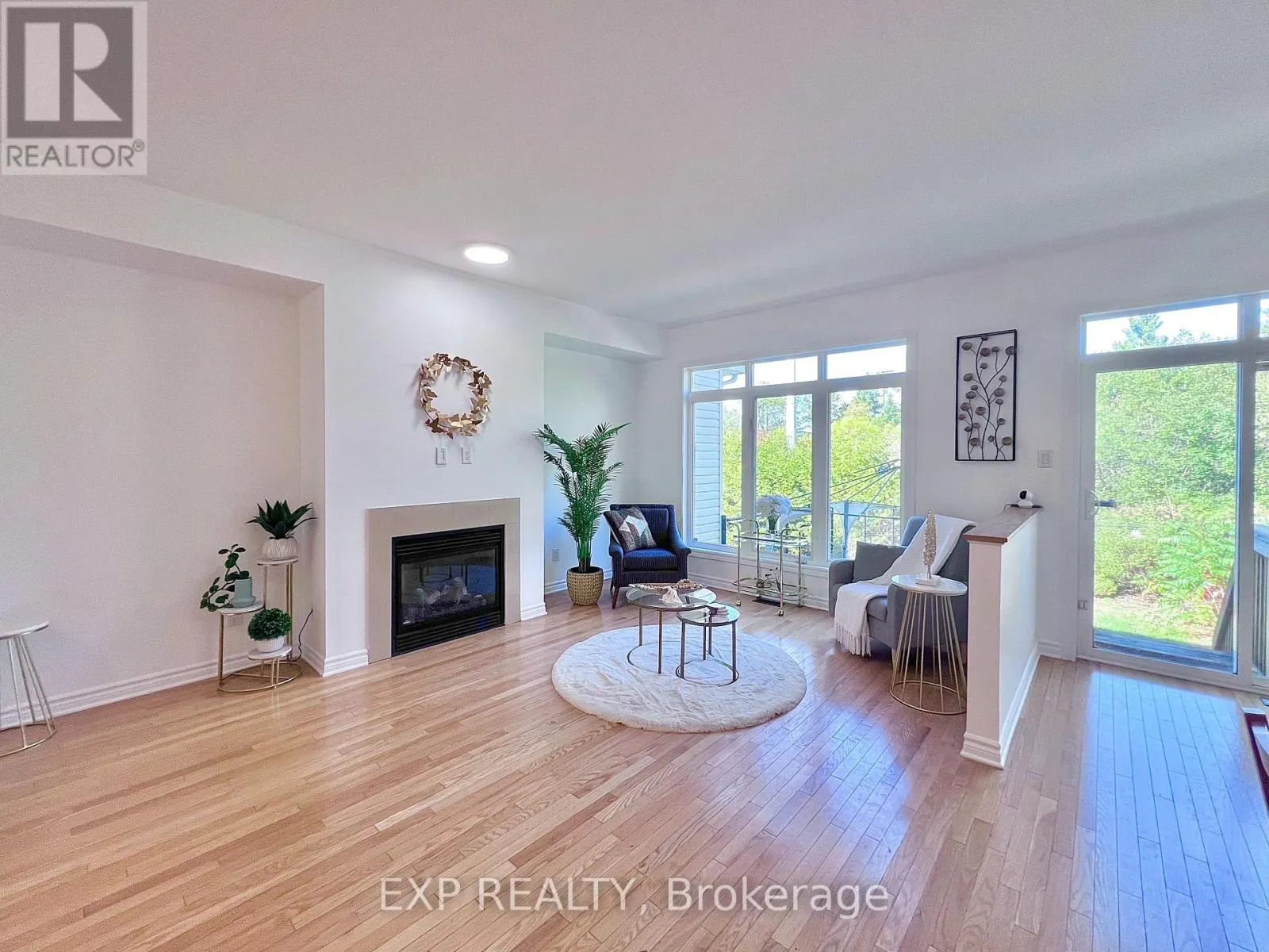 457 FOXHALL WAY