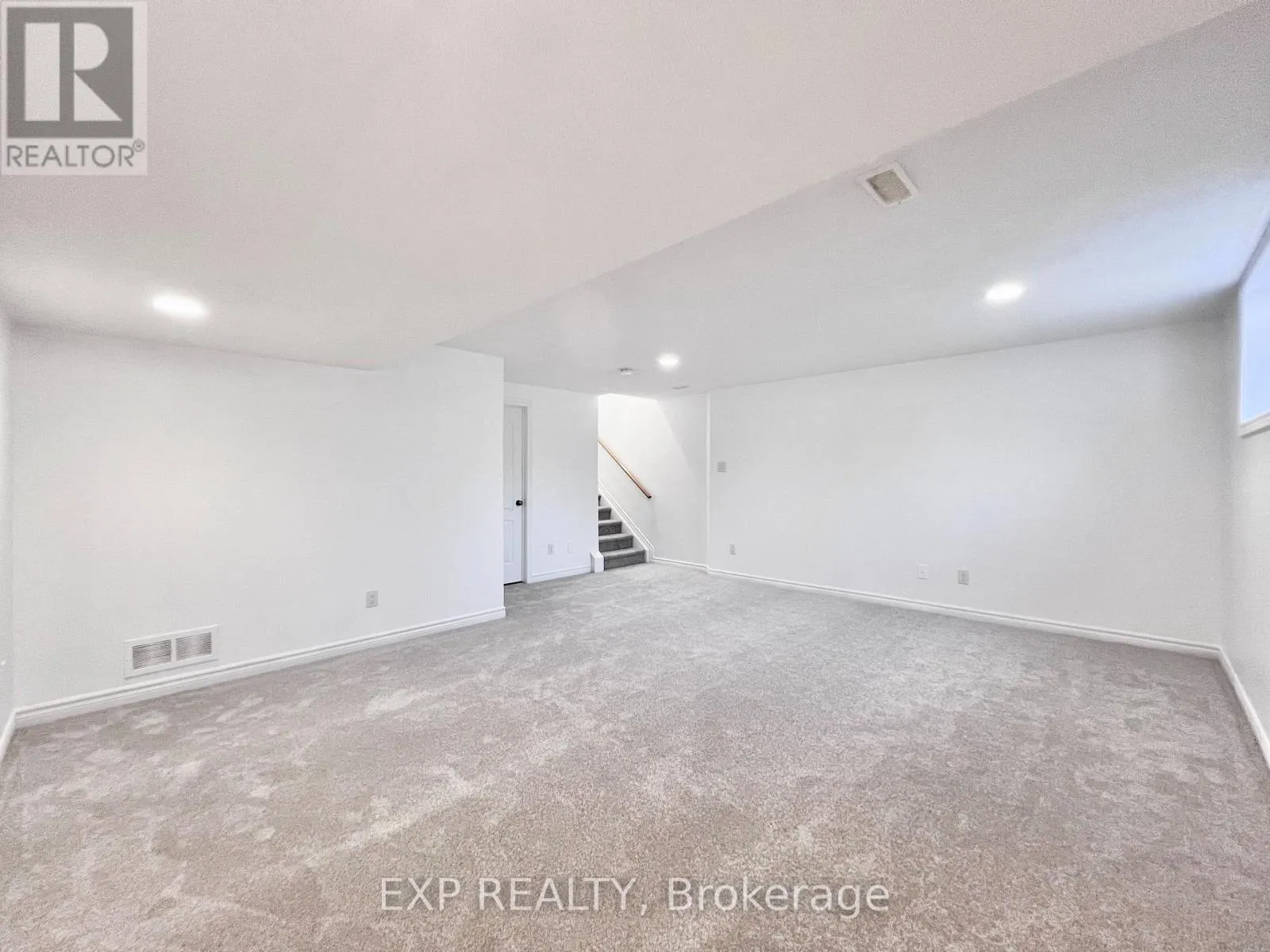 457 FOXHALL WAY