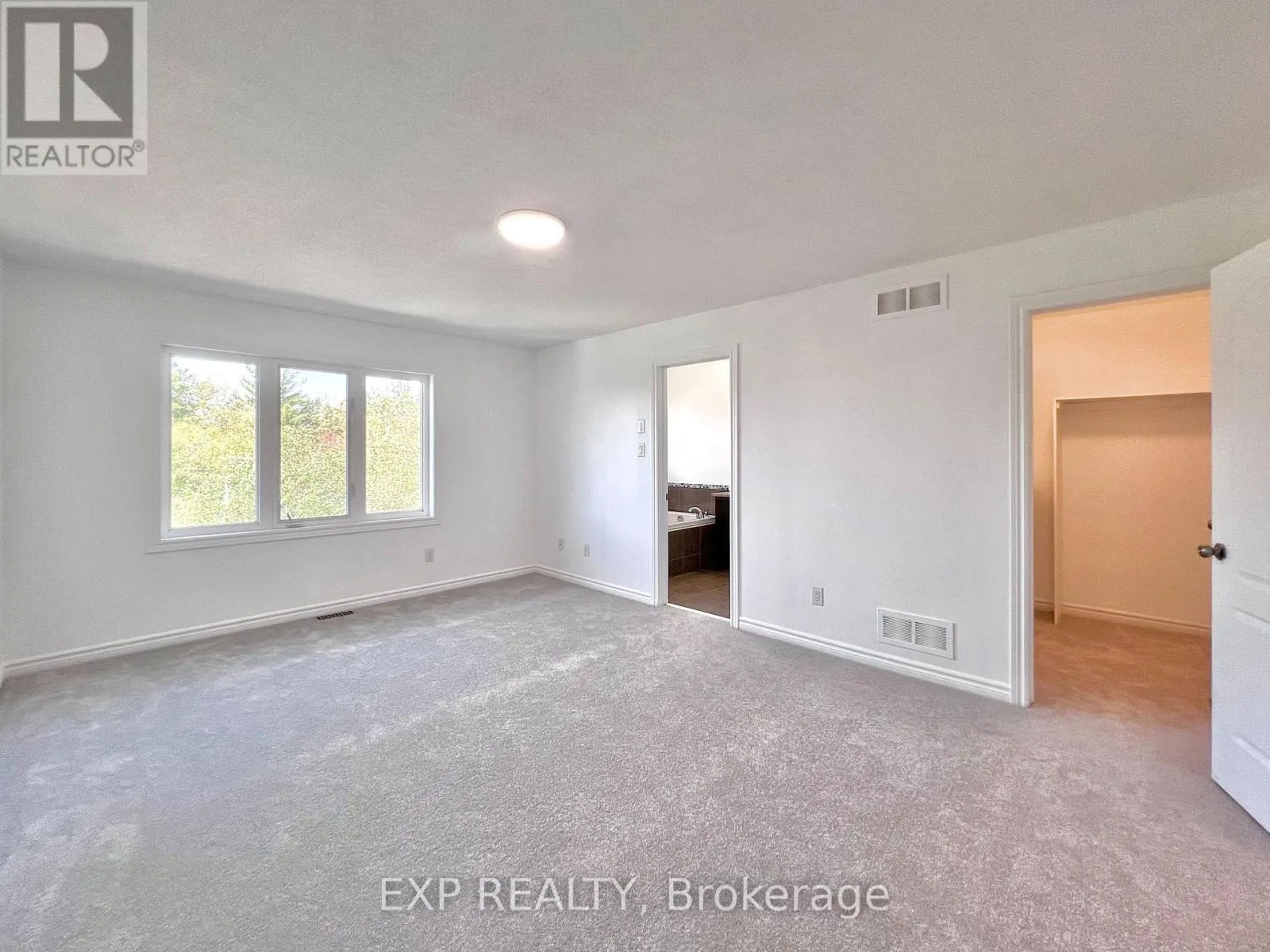 457 FOXHALL WAY