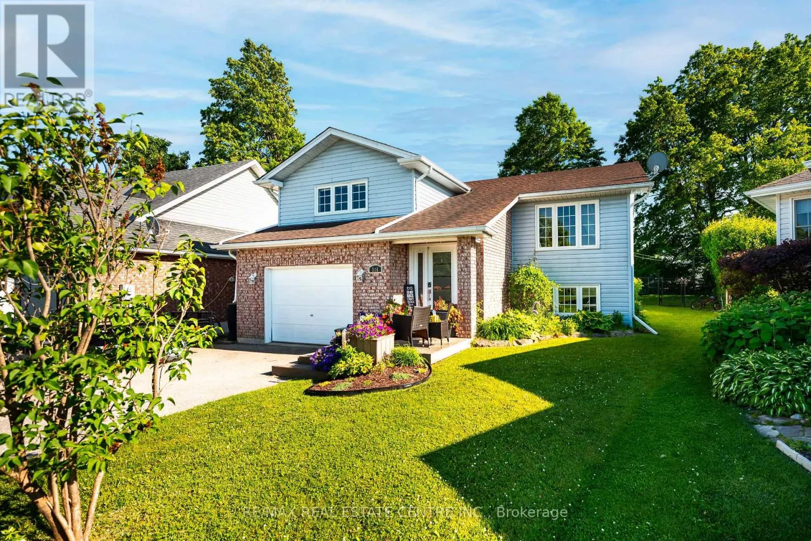 316 OLDE VILLAGE COURT