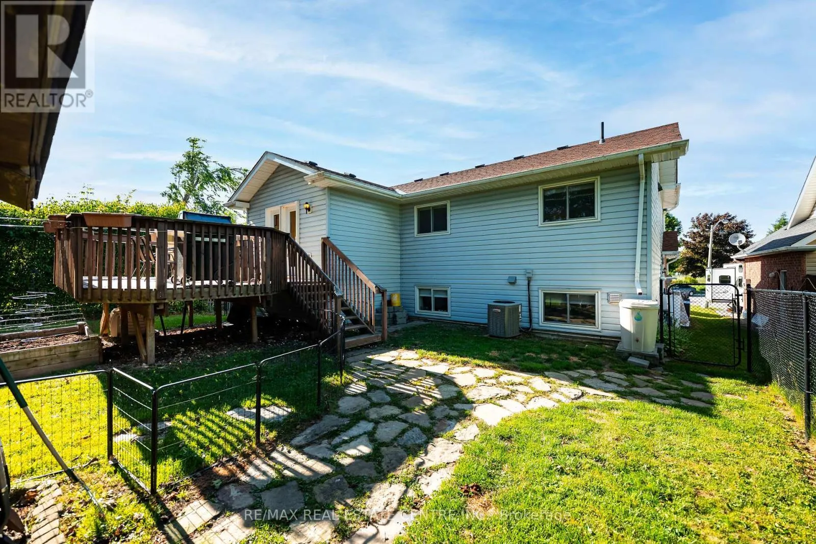 316 OLDE VILLAGE COURT