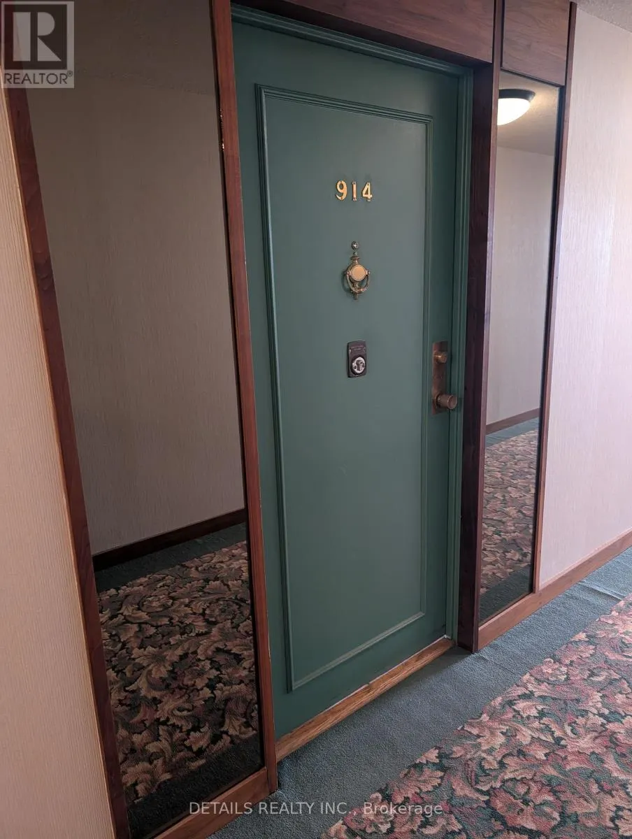 914 - 2951 RIVERSIDE DRIVE W