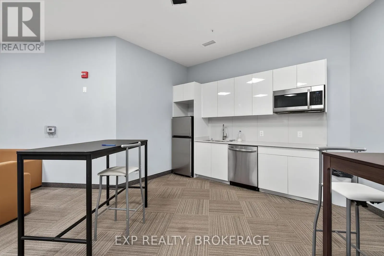 407 - 652 PRINCESS STREET, #407