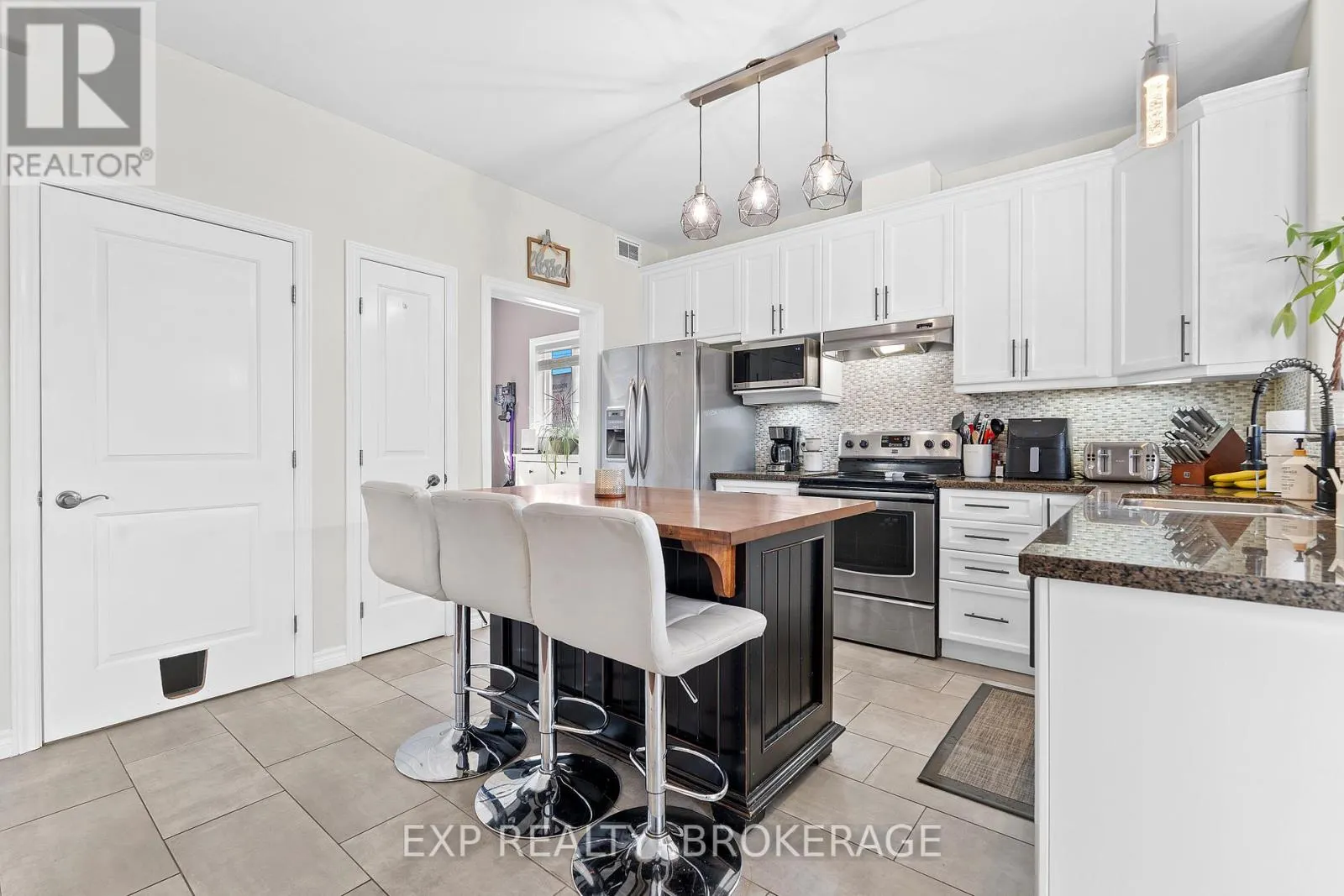 120 MCDONOUGH CRESCENT