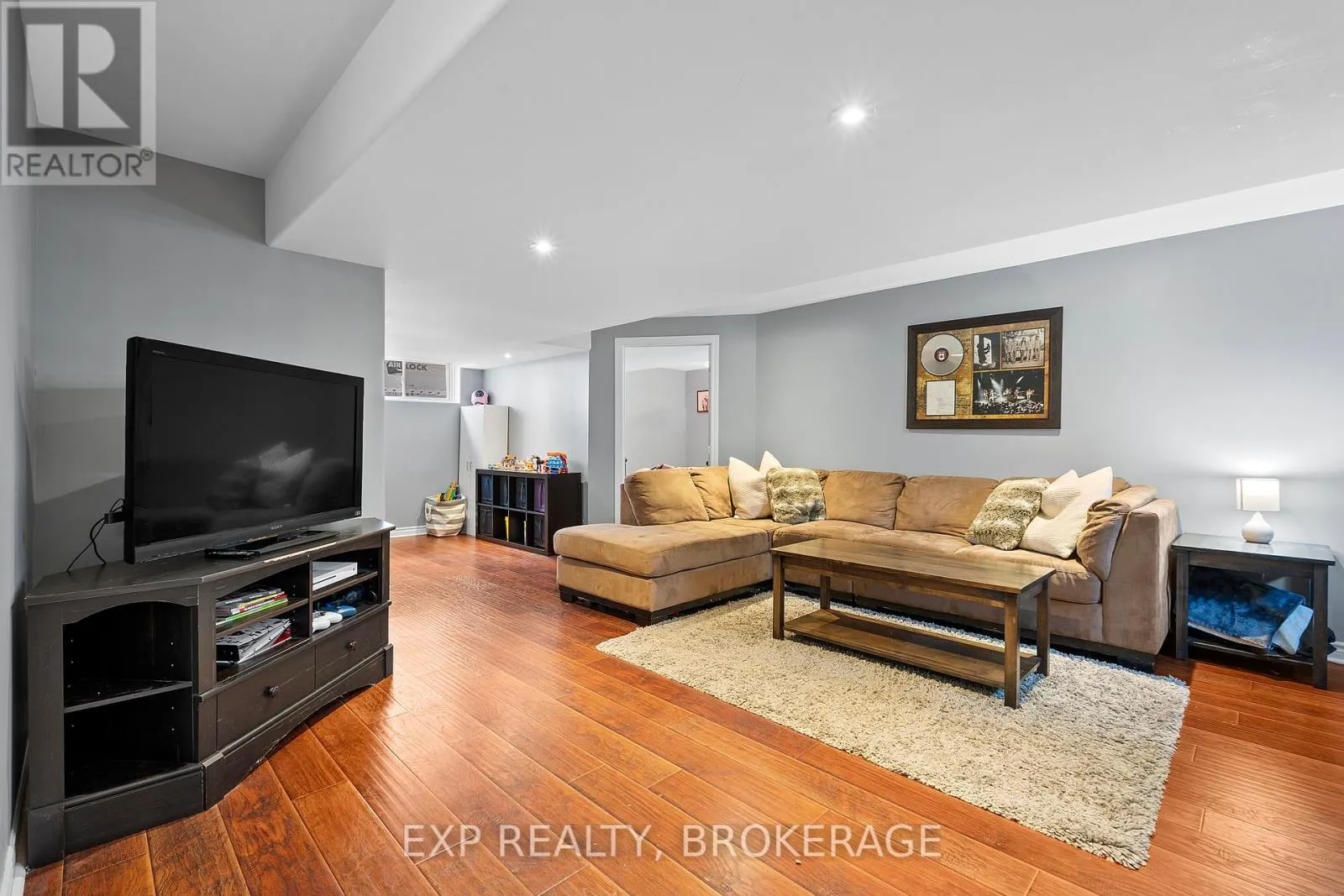 120 MCDONOUGH CRESCENT